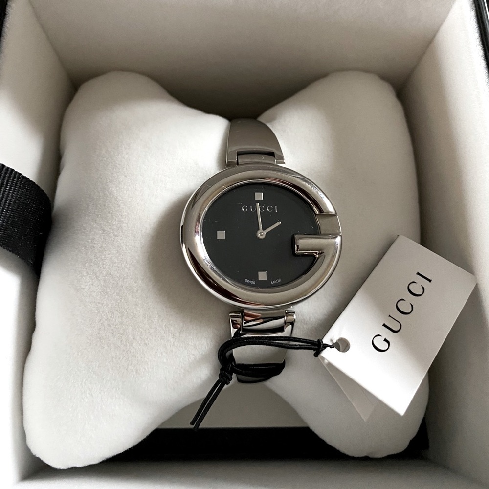 GUCCI Bangle Watch